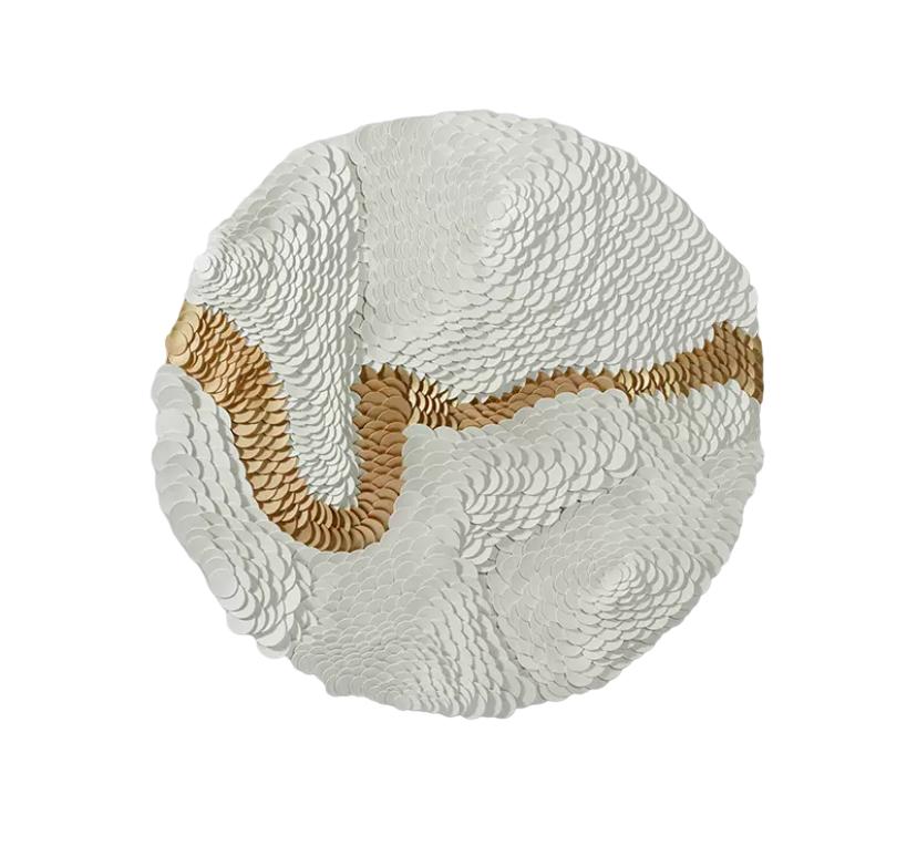 настенный декор из кожи